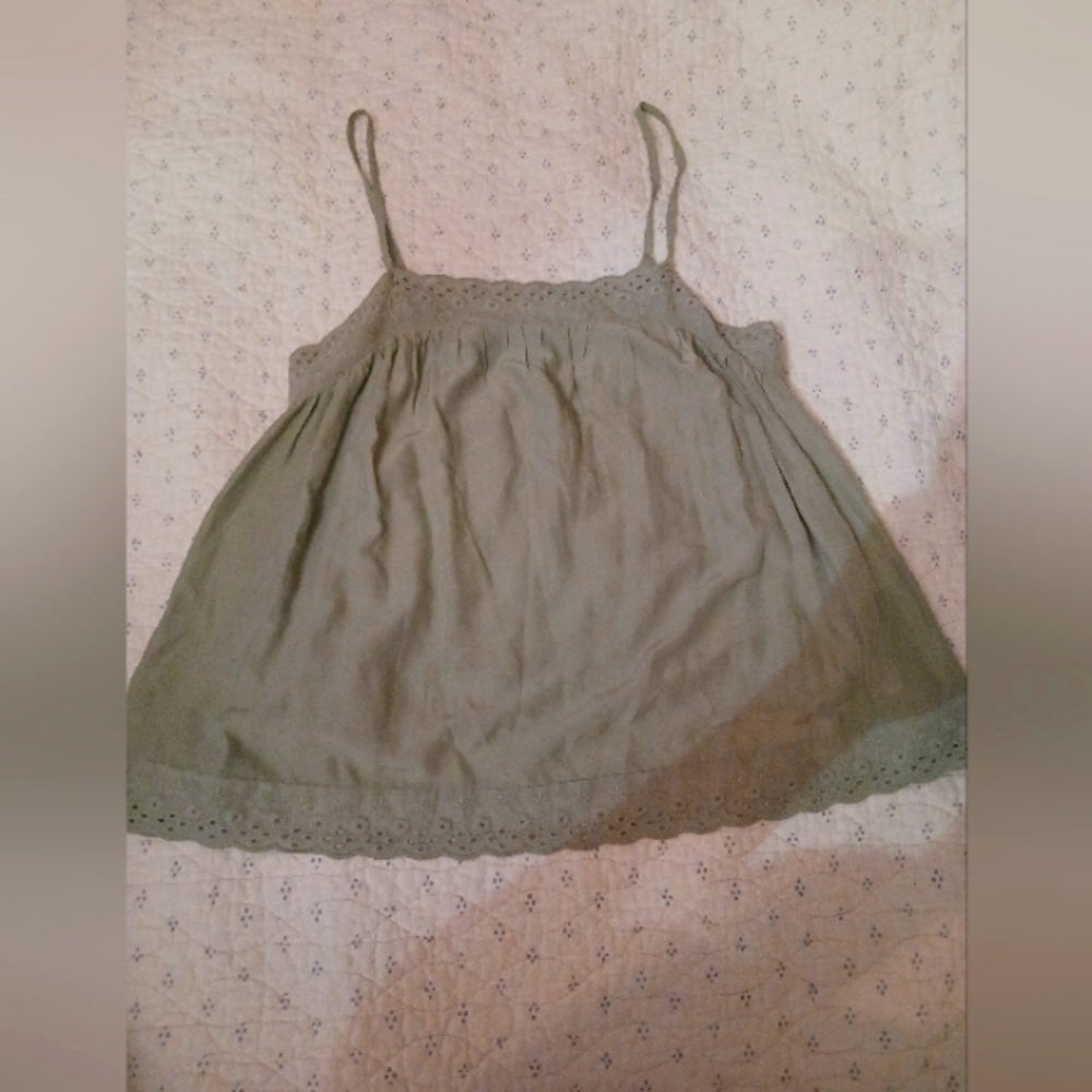 SHEIN light green lace flowy tank